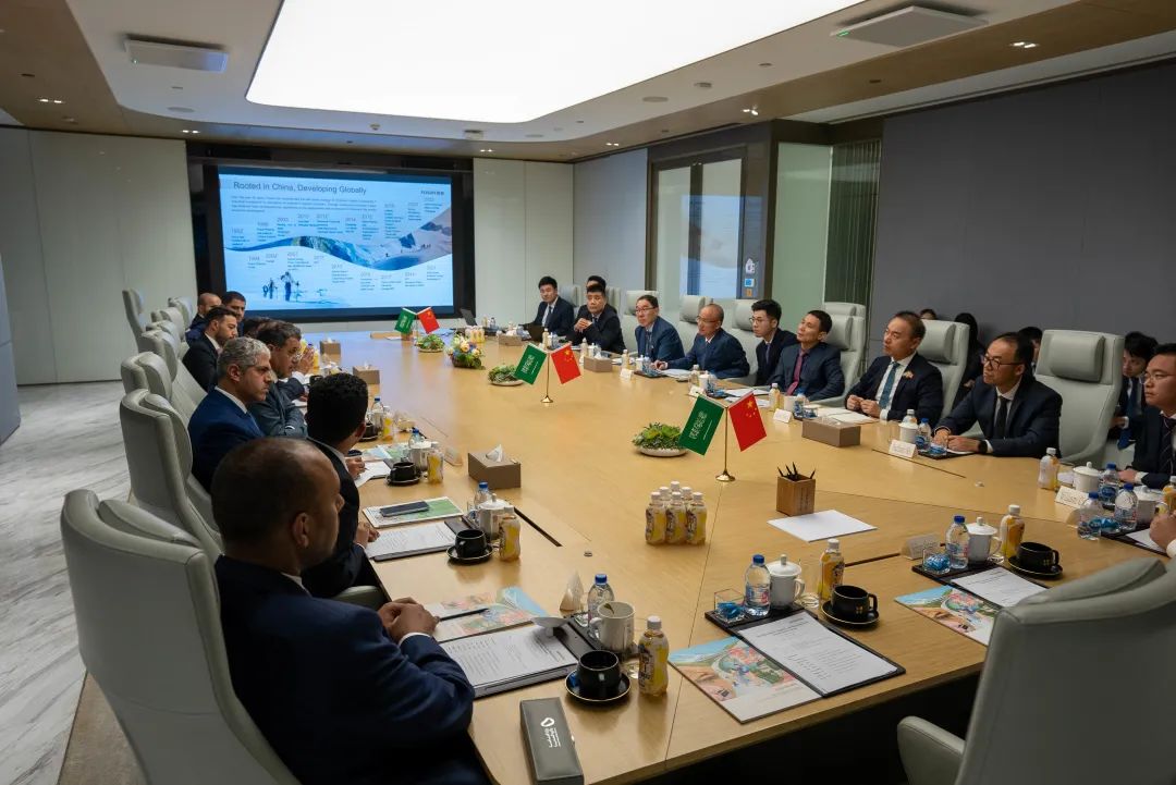 沙奸细业和矿产资源大臣与XPJ官网探求矿业合作