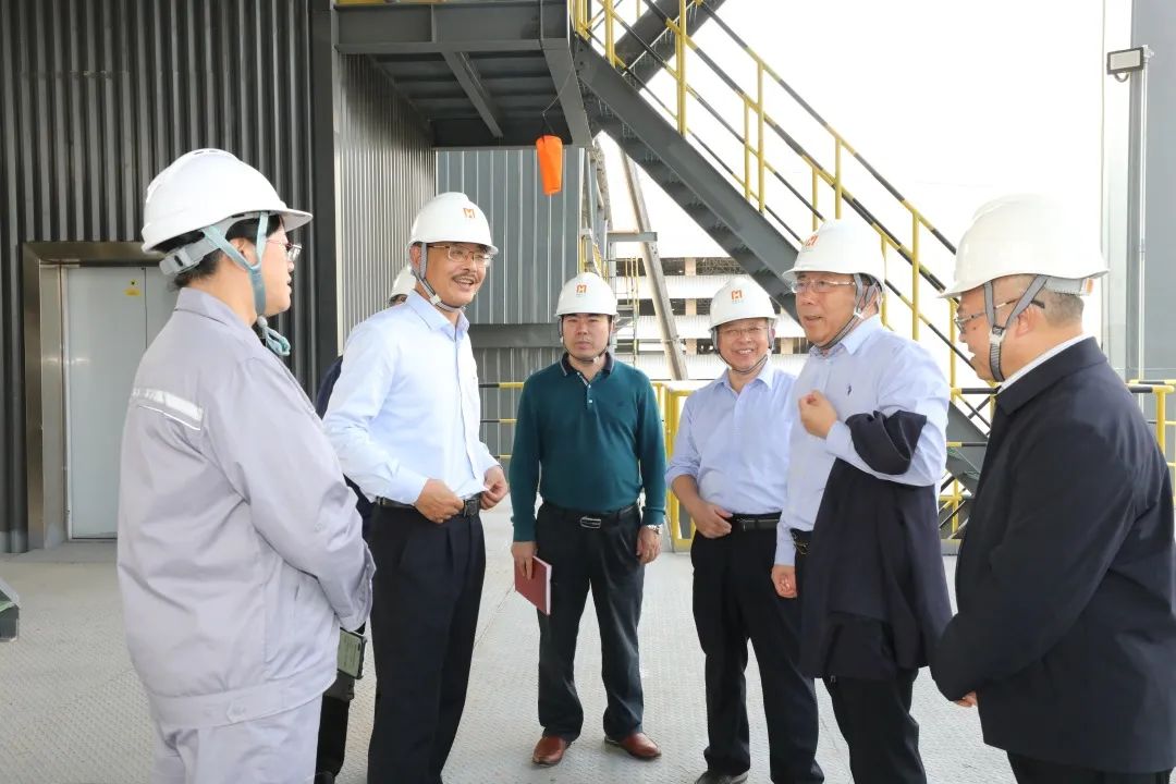 海南省政协副主席李国梁一行到XPJ官网调研