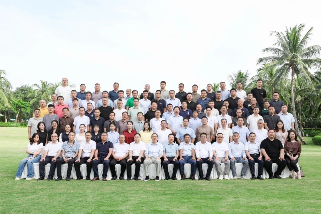 共创美好 XPJ官网进行铁矿石客户互换会